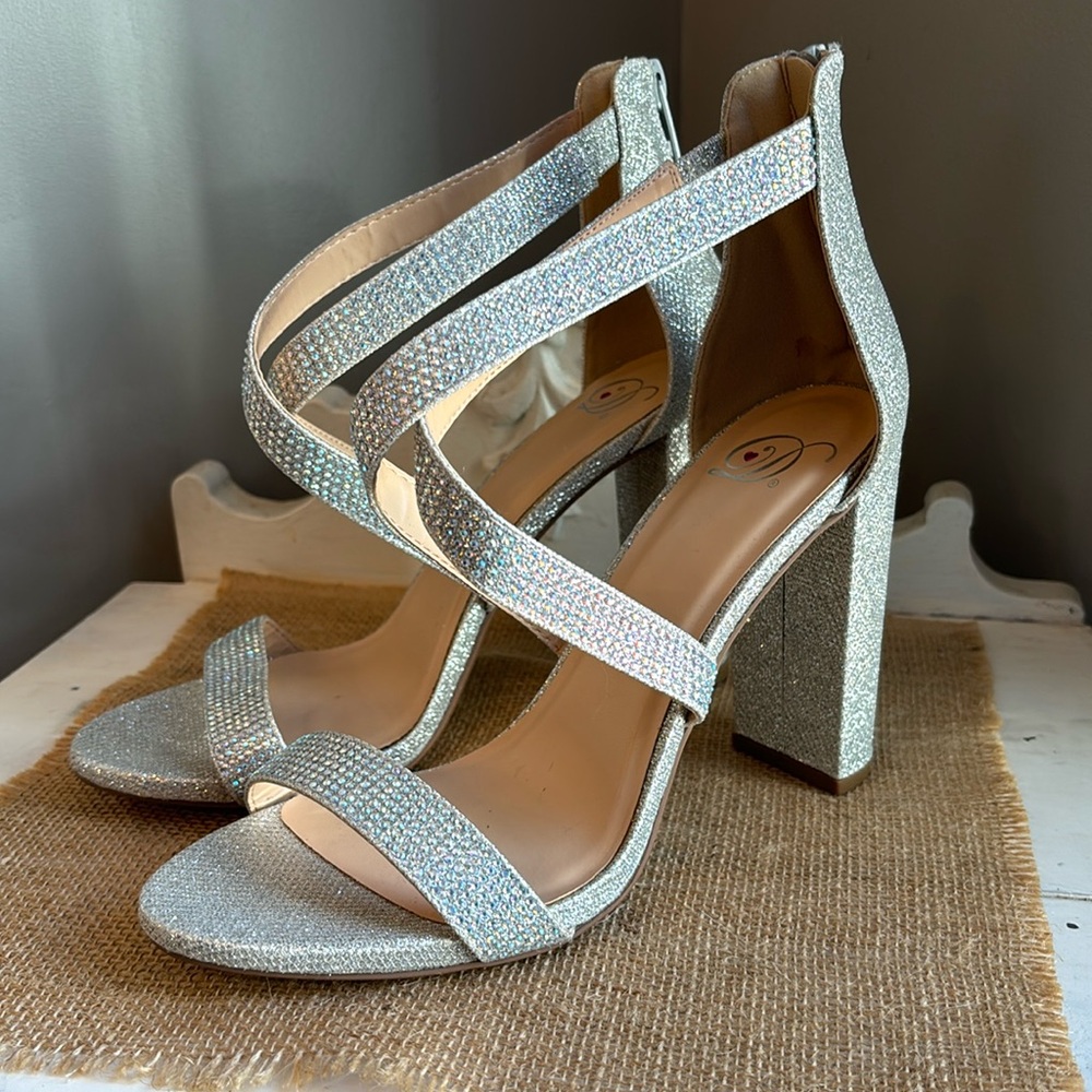 Silver Glitter Block Heel Sandals New! Sz 10